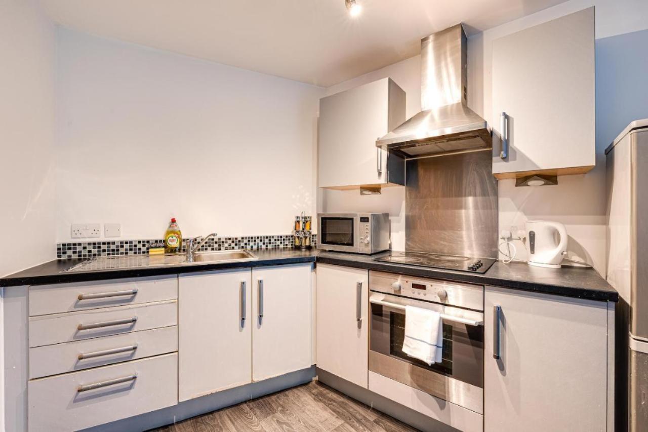 2 Bed Apartment With Balcony Private Parking Near Etihad Stadium, Coop Live Manchester Dış mekan fotoğraf