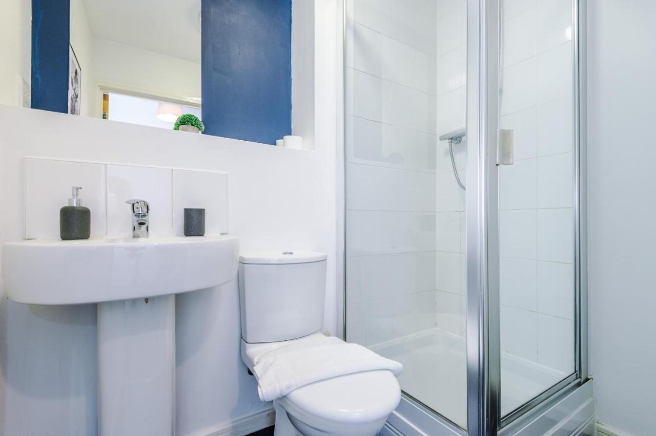 2 Bed Apartment With Balcony Private Parking Near Etihad Stadium, Coop Live Manchester Dış mekan fotoğraf