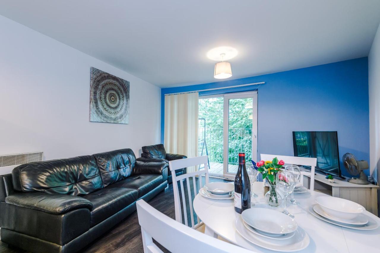 2 Bed Apartment With Balcony Private Parking Near Etihad Stadium, Coop Live Manchester Dış mekan fotoğraf