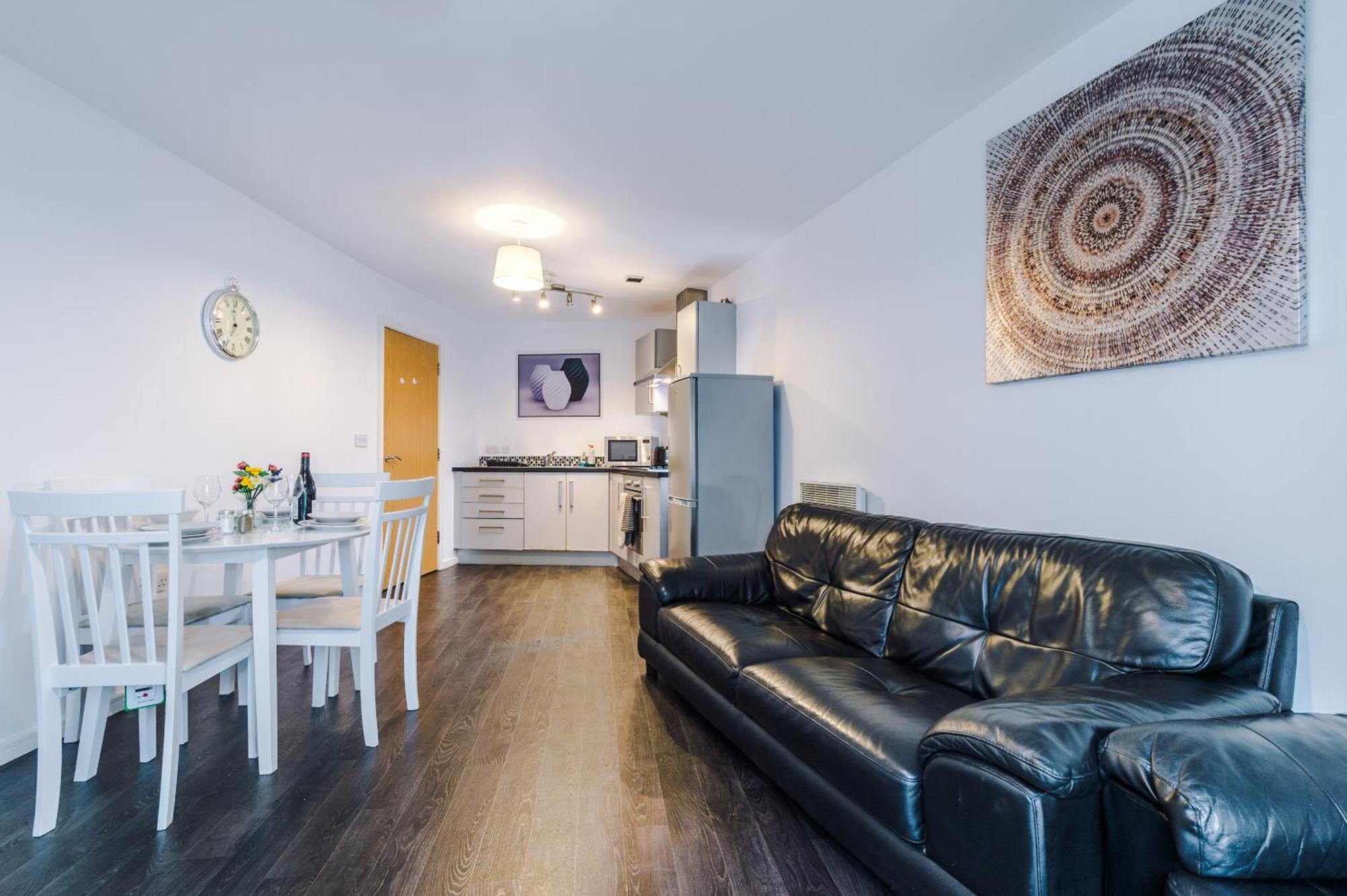 2 Bed Apartment With Balcony Private Parking Near Etihad Stadium, Coop Live Manchester Dış mekan fotoğraf